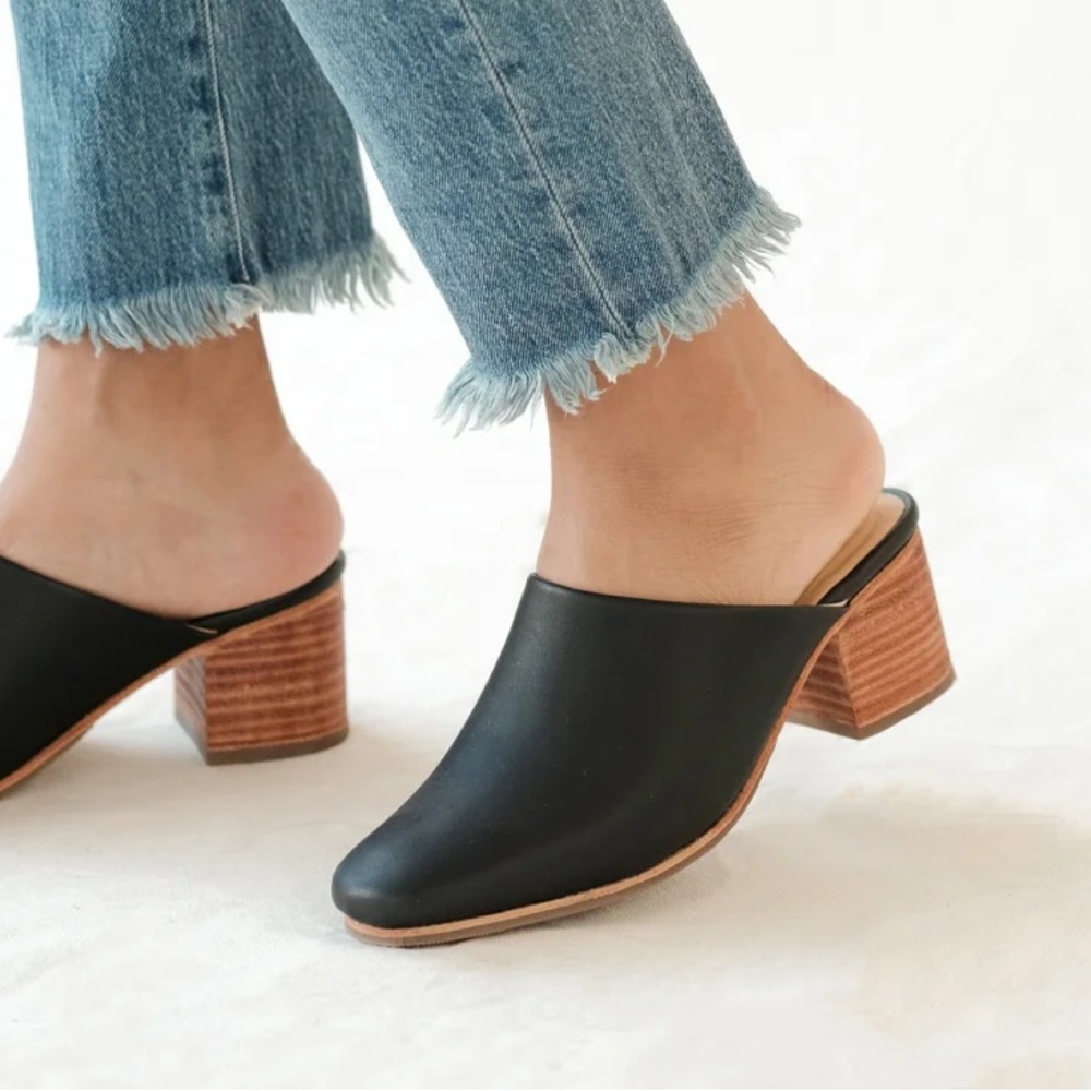 Nisolo x Anthropologie leather All-Day Heeled Mule in‎ black EUC